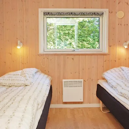 Hébergement de vacances Beautiful Home In Aabenraa With Kitchen *